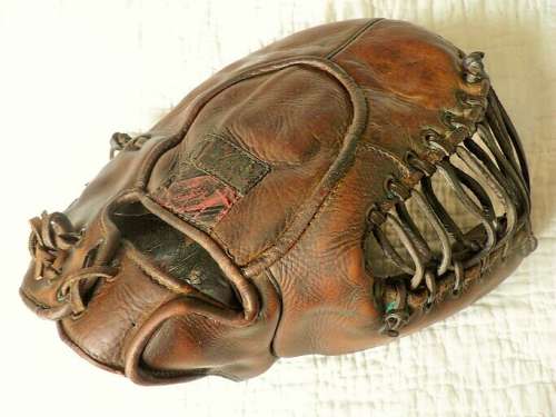 George Sisler Rawlings GS Back